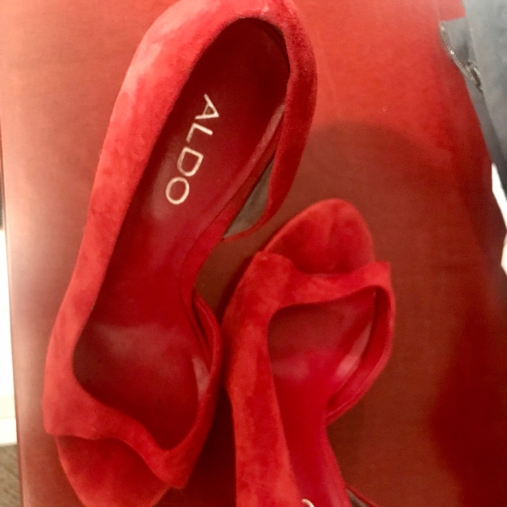 Also shoes